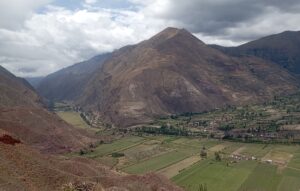 mirador del valle sagrado de cusco yanahura ollantaytambo