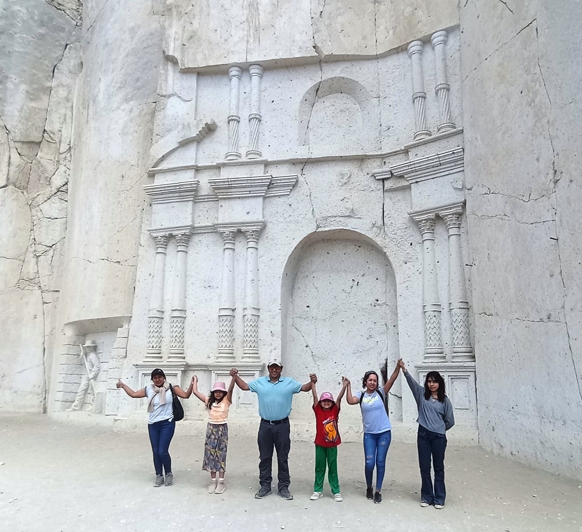 tallado en la ruta del sillar arequipa Perú