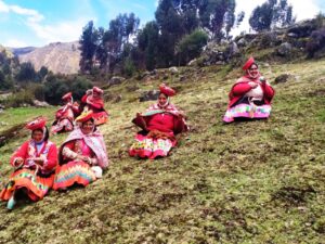 comunidad patacancha mujeres tejiendo