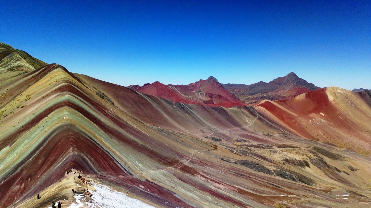 Montaña de los 7 Colores hermosa vista de sus colores vivos